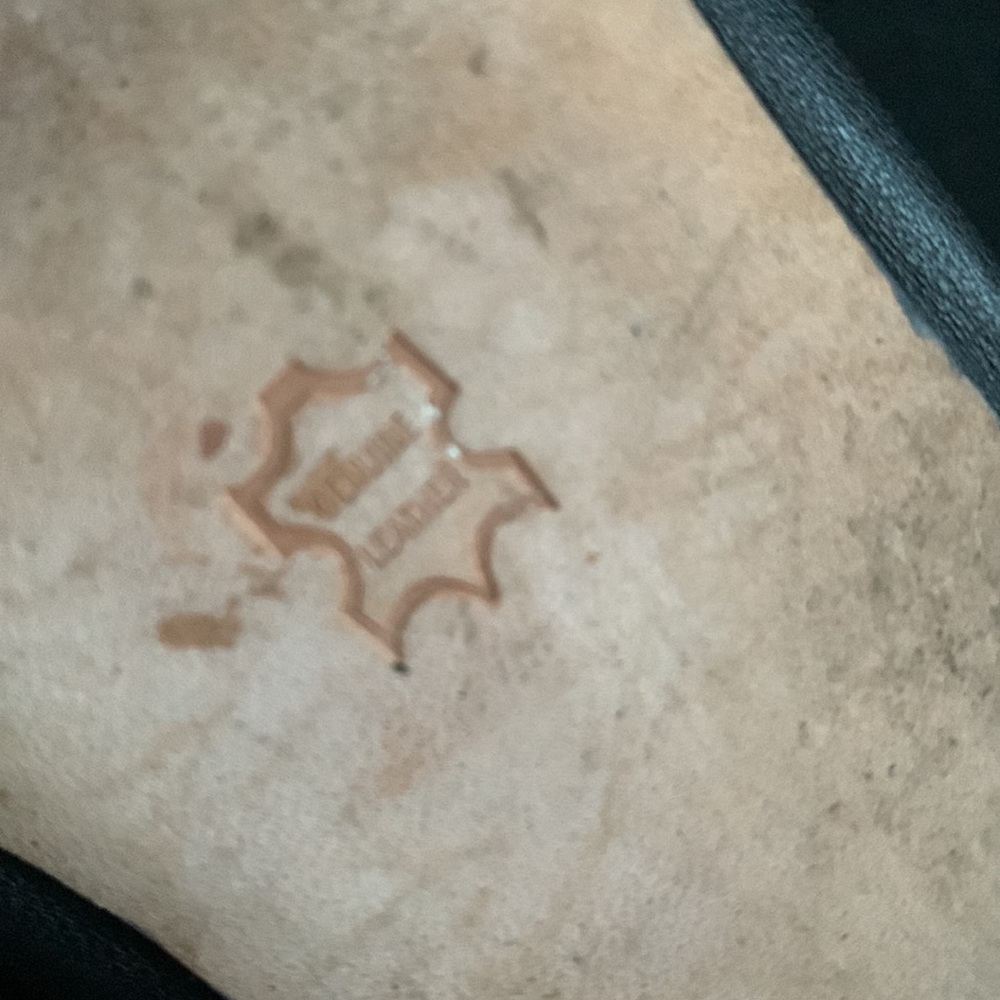 Array Freedom Alligator Embossed Leather Flats - image 7